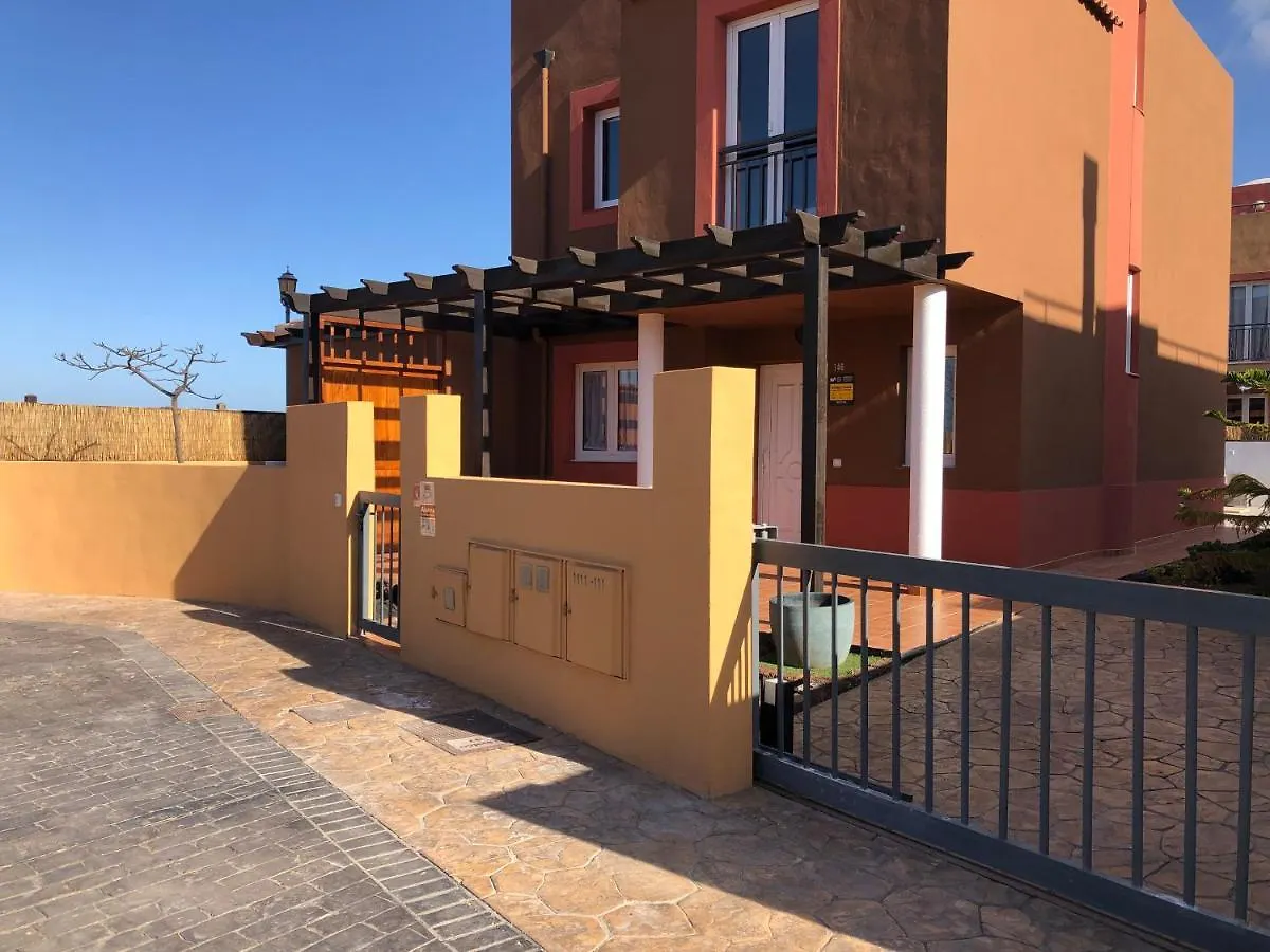 Villa Marie Agradable Y Tranquila Maison Con Piscina Corralejo